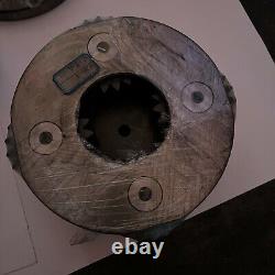 22u-26-21580 Carrier Assy Swing Reduction Fits Komatsu Pc200-7 Pc220-7 Pc200-8