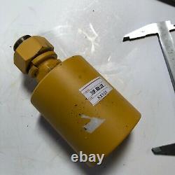 68318-21900 68741-21900 Top Carrier Roller Fits Kh60 Kh66 Kh90 Kh101 Kx101