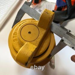 68678-21700 Bottom Roller fits Case CK62 CK52 CK50 fits Kubota KX151 KH151 KH191