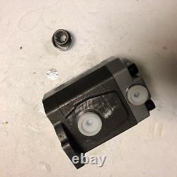 Ap2d25 Ap2d28 Gear Pump, Pilot Pump Fits Kobelco Sk60, Volvo Ec55b Ec70b