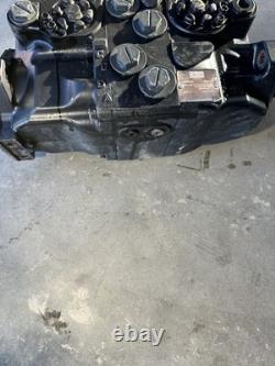 Danfoss Hydraulic Pump Model #83042297 / Used Very Good Condition