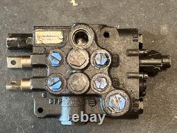 Sauer-Danfoss 1627-1R Directional Control Valve Dukes 1627 Fluid Power NOS