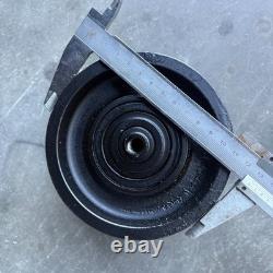 Track Roller 772446-37300 for Yanmar SV15 SV17 SV05 SV08 SV20 VIO10 VIO15 VIO17