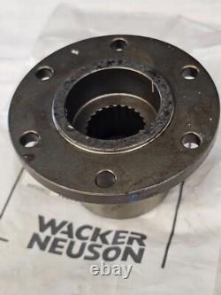 Wacker Neuson 1000098664 Axle Spindle Flange Angle Drive Wheel Loader Part