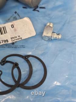 Wacker Neuson 1000226709 Universal U Joint Cross Union Dumper DW Kramer 412 516